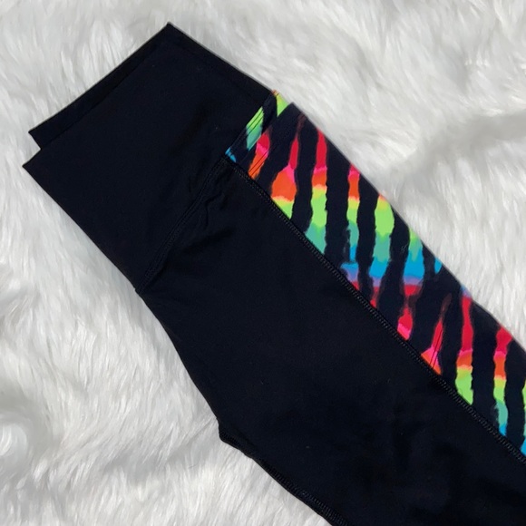 PINK ULTIMATE 7/8 length pocket leggings XS - Picture 2 of 11